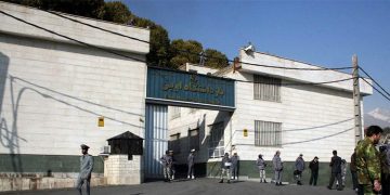 سجن إيفين: قطع المياه الساخنة ونقص حاد في الإمكانيات الأساسية والأدوية للسجناء