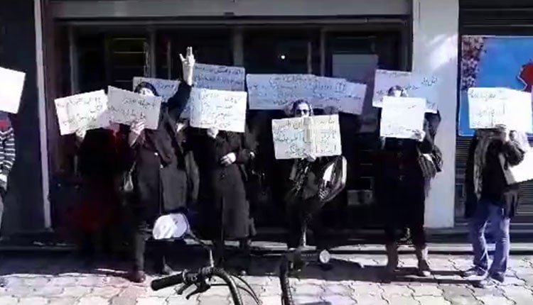 مالباختگان در شهرهای تهران، مشهد و رشت تجمعات گسترده ای برپا می کنند