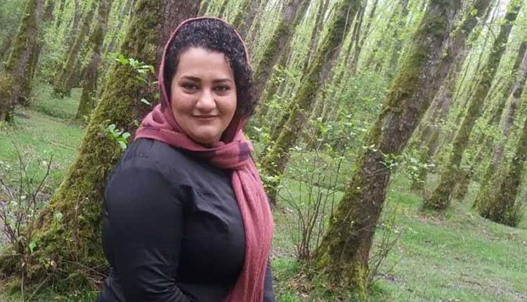 آتنا دائمی زندانی سیاسی