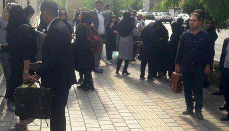 زلزله زدگان و زنان محروم سرپل ذهاب دست به اعتراضات گسترده می زنند