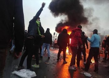 قیام آبان ۹۸ و کلکسیونی از جنایات تکاندهنده رژیم ملایان علیه زنان