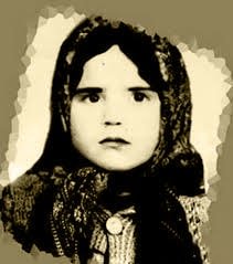 پروین اعتصامی (رخشنده ) در ۲۵ اسفند ۱۲۸۵ در تبریز متولد شد. 