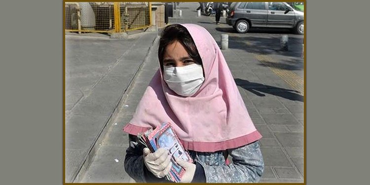 یک دختربچه کار در خیابان های اصفهان با بنزین به آتش کشیده می شود