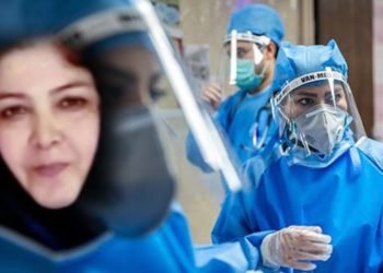 خانم فرمانی پرستاری با سابقه کار طولانی در مرکز آموزشی و درمانی کودکان تبریز