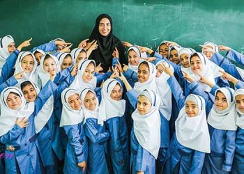شرایط غیرانسانی آموزگاران در ایران با حقوق زیر یک دلار در روز