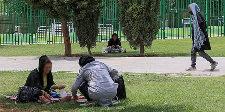 فقر رکورد می شکند، کارتن خوابی زنان و دختران ایرانی از ۱۵ تا ۶۰سالگی