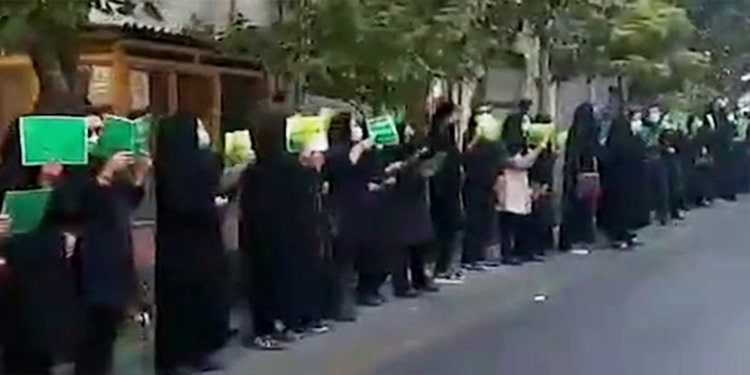 ۹روز اعتراض شبانه روزی برای حق استخدام معلمین جوان کارنامه سبز