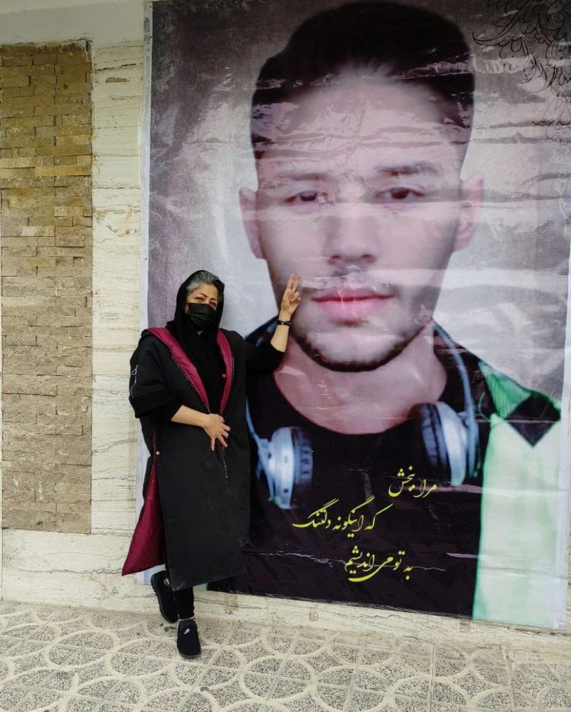 تهدید محبوبه رمضانی؛ مادر شهید قیام آبان ۹۸ 