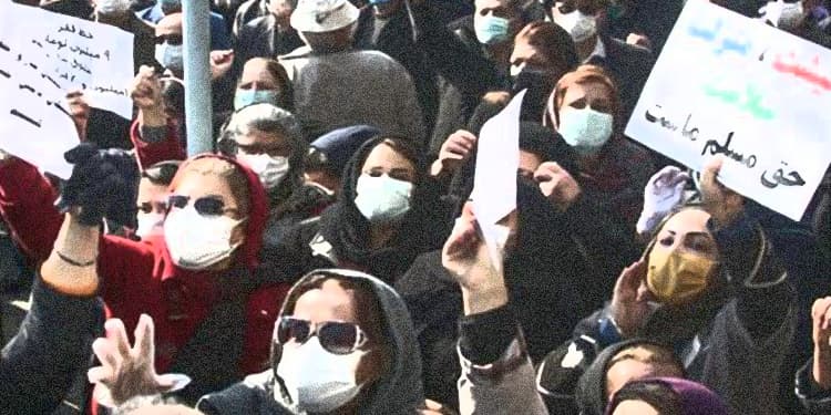 اعتراض بازنشستگان تأمین اجتماعی در شهرهای مختلف ایران