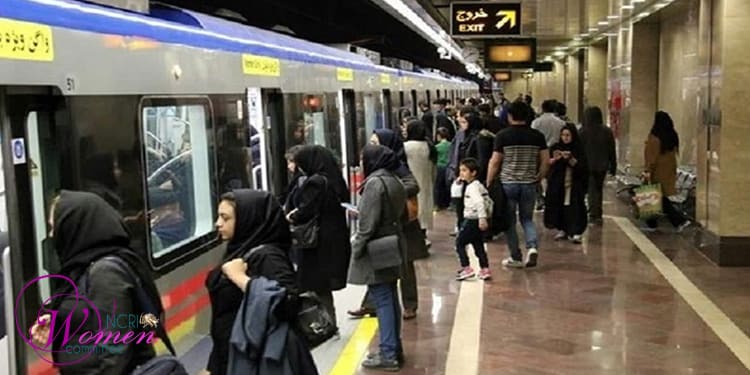 مردم و زنان آگاه ایران فریب اسلام پناهی آخوندها را نمی خورند. آنها با شناختی که از رژیم دارند، در همه تجمعات خود فساد و ظلم آن را هدف قرار می دهند.
