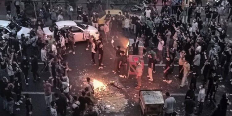 در یازدهمین روز اعتراضات ایران، قیام به 154 شهر گسترش یافت