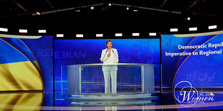 آلونا شکروم - از کیف تا تهران: اتحاد علیه استبداد 