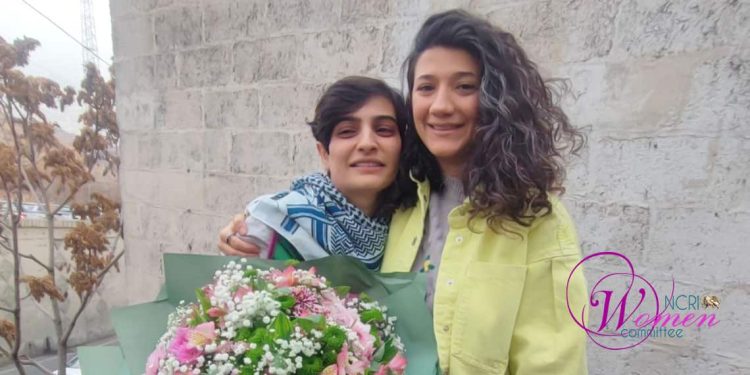 روزنامه نگاران نیلوفر حامدی و الهه محمدی با اتهامات جدید مواجه میشوند