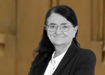 پروفسور سارا چندلر - حمایت از مبارزه مردم ایران برای حقوق بشر و عدالت