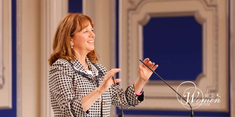 پرفسور لیلا نادیا سادات: شهامت و پایداری در نبرد برای عدالت