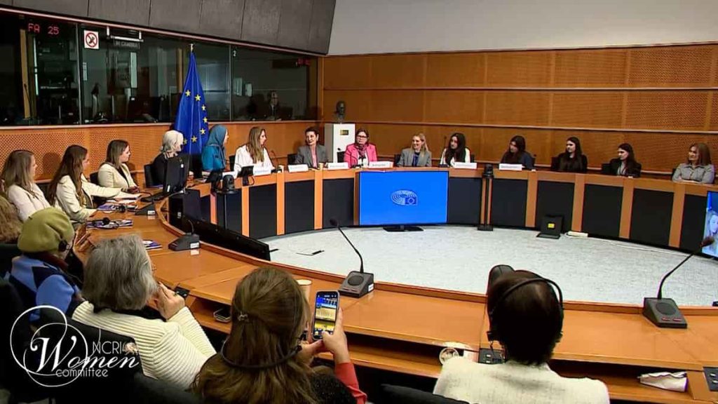 آمپارو فوئرتس: عدالت و برابری برای زنان ایران