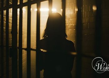 ادامه بازداشت بدون حکم قضایی؛ بلاتکلیفی ملیکا خالقی در زندان کچویی کرج