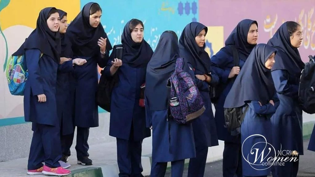 ورود رسمی نیروی انتظامی به مدارس ایران؛ ابزاری تازه برای تحمیل حجاب اجباری