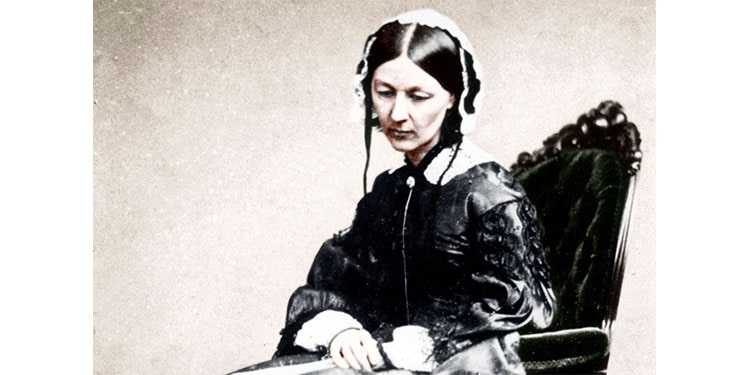 فلورانس نایتینگل: بنیان‌گذار پرستاری نوین و پیشگام اصلاحات بهداشت عمومی