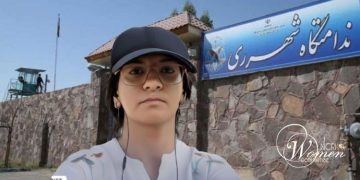 زندانی سیاسی سمیه رشیدی در شرف مرگ به دلیل چندماه تأخیر در اعزام به بیمارستان