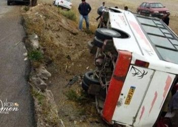حادثه ناگوار در نقده، واژگونی مینی‌بوس حامل دانش‌آموزان دختر