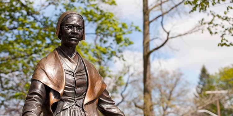 سوجورنر تروث: زن بی‌باکی که روایت آمریکا را دوباره نوشت