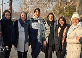 هشت زن بهائی در اصفهان برای اجرای حکم ۹۰ سال حبس به زندان منتقل شدند