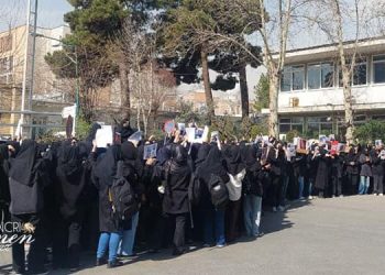 اعتراضات دانشجویی در دانشگاه‌های تهران و سراسر کشور وارد سومین روز شد