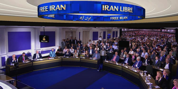 ۴۵ سال مقاومت برای ایران آزاد؛ آیندهای با جمهوری دموکراتیک اجلاس ایران آزاد ۲۰۲۶ با حضور شخصیتهای سیاسی بینالمللی، بر ضرورت گذار به یک ایران دموکراتیک تأکید کرد