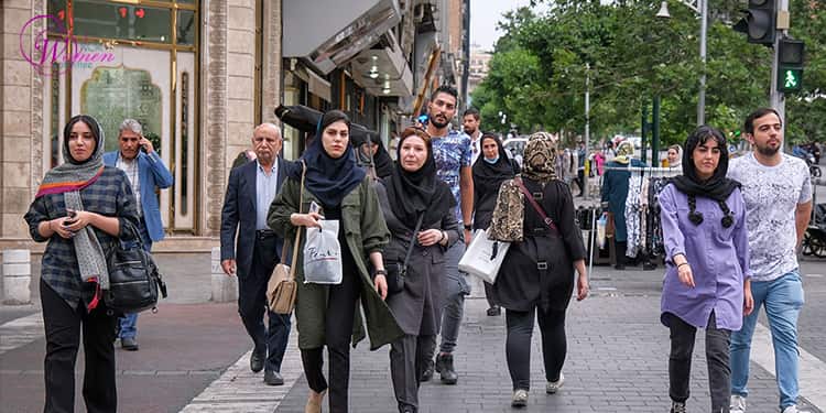 ناکارآمدی سیاستهای جمعیتی در ایران: اقتصاد، سالمندی و حقوق نادیدهگرفتهشده زنان