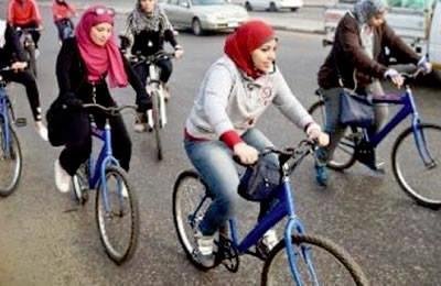 Iran : les femmes à vélo crèent de « l’insécurité »