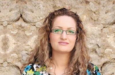 Iran:  La prisonnière de conscience Maryam Naghash Zargaran ne peut rester à l’hôpital