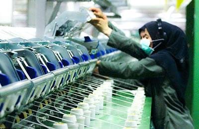 Iran: les heures de travail des femmes subordonnées à l’accord de l’employeur