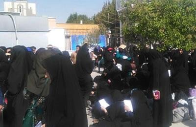 Iran : manifestation des enseignantes devant le parlement des mollahs