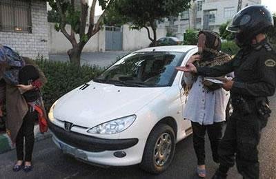 Iran: les véhicules des femmes « mal-voilées » mis en fourrière