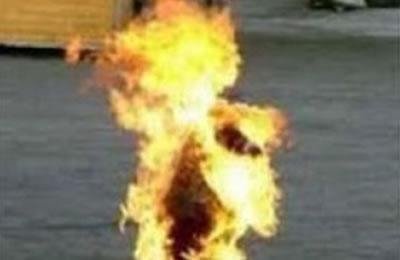 Une jeune femme s’immole par le feu en pleine rue dans la capitale iranienne