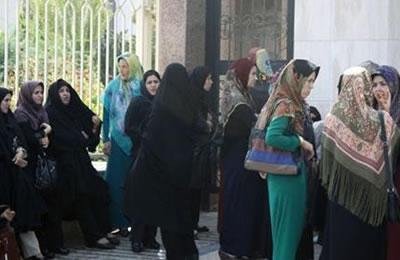 Iran: Des femmes réclament leurs salaires  impayés