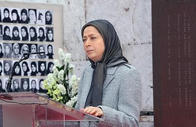 Maryam Radjavi visite une exposition sur 150 ans de lutte des femmes iraniennes pour la liberté et l’égalité