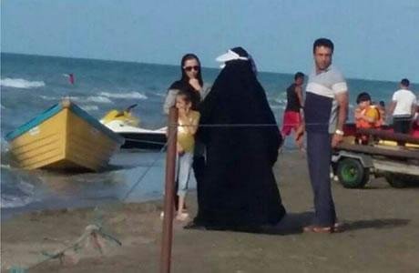 Iran: les patrouilles du vice sur les plages pour réprimer les femmes