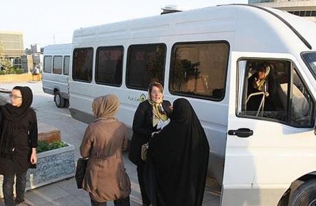 Iran: Une trentaine de jeunes, femmes et hommes, arrêtés dans une fête