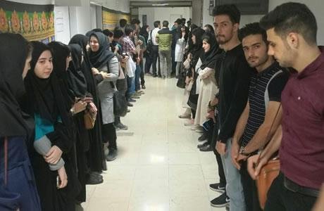 Iran: Des étudiantes à la manifestation de l’université Ahwaz