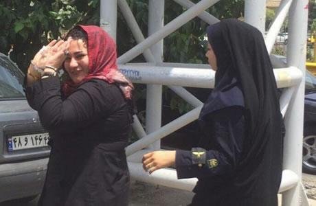 Iran: Atena Daemi a été opérée sans menottes ni chaines