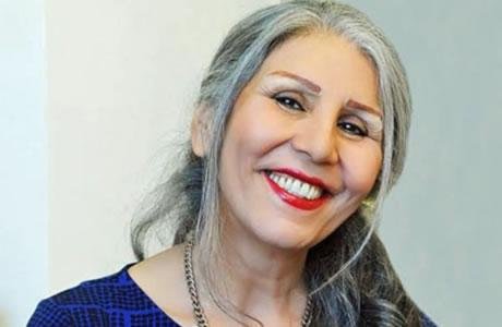 Iran: Une poétesse bahaïe lauréate du prix PEN Pinter International de l’écrivain de courage