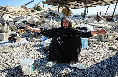 Iran : conditions déplorables des femmes quatre mois après le séisme