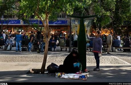 Iran : Une vendeuse de rue à Tonekabon battue et harcelée