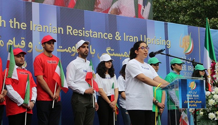 Les manifestantes iraniennes à Londres pour un changement de régime