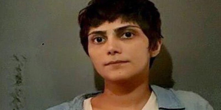 Marzieh Amiri condamnée à 10 ans de prison et 147 coups de fouet en Iran