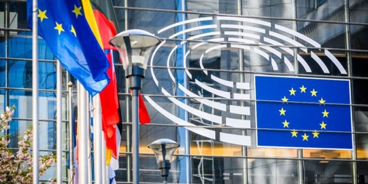 Le Parlement européen condamne fermement la répression des femmes en Iran