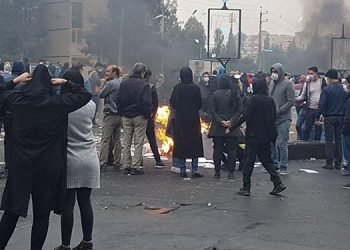 Trois femmes tuées à Mahchahr et Chiraz dans le soulèvement en Iran