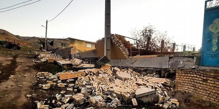 l’Est de l'Iran et il y a eu au moins 152 répliques jusqu'au soir